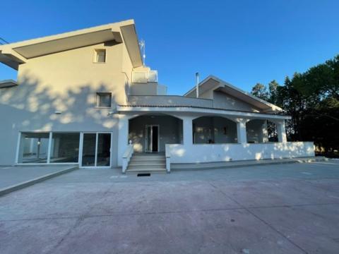 B&B A Pochi Passi Dal Mare Giovinazzo Bagian luar foto
