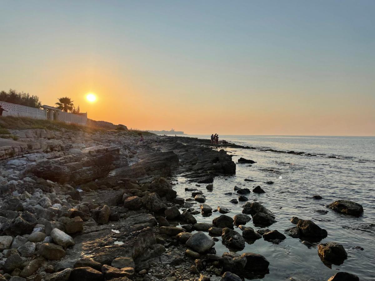 B&B A Pochi Passi Dal Mare Giovinazzo Bagian luar foto